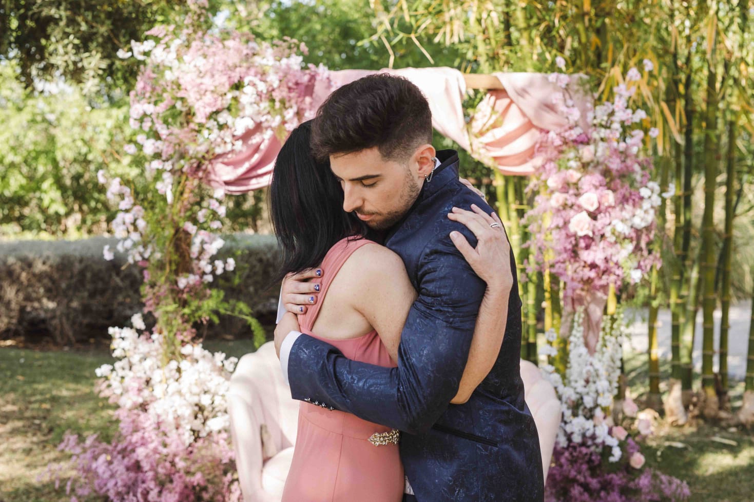 Novios radiantes con Carlo Ruzinni